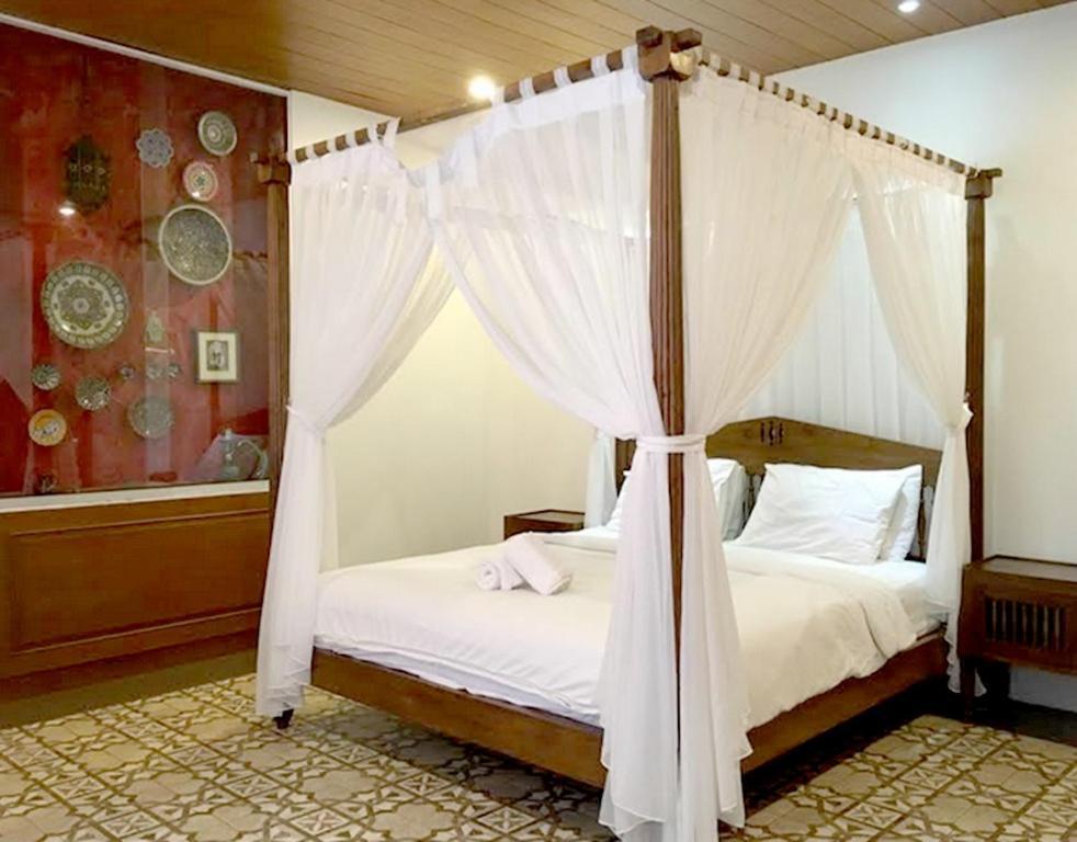 Rumah Stroberi Organic Farm & Family Lodge Lembang Exterior foto